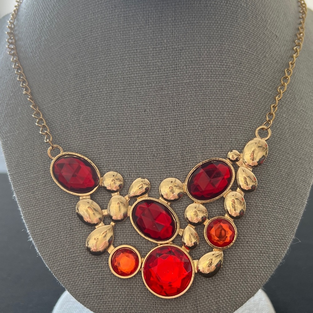 Vintage 80s 90s Accessorize womens gold plated red rhinestone statement necklace